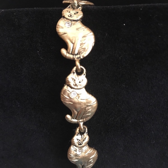 Sitting Cats Gold Toned  Rhinestone Bracelet - Picture 2 of 8